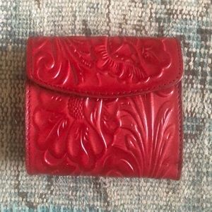 PATRICIA NASH Reiti bifold kiss lock tooled red leather GUC